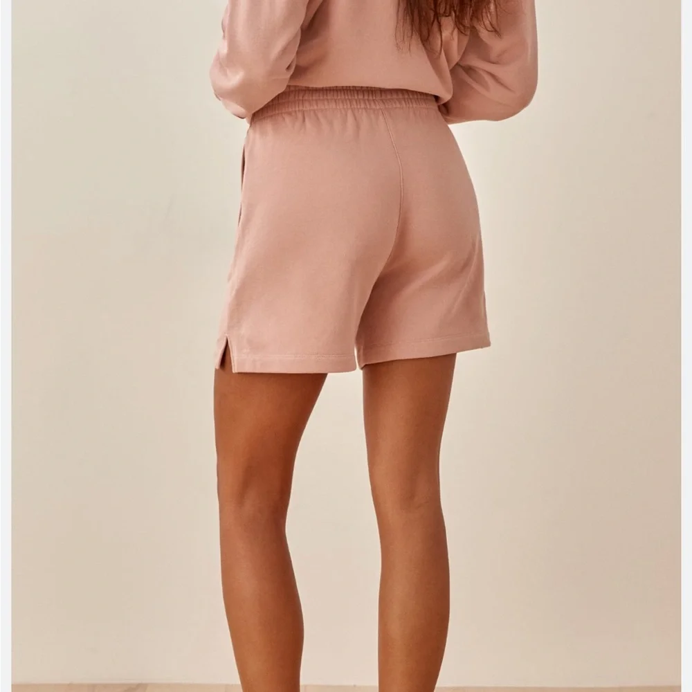 Reformation Hunter Classic Sweatshirt AND Brooks Sweat Short NWT Serenade - Picture 3 of 5